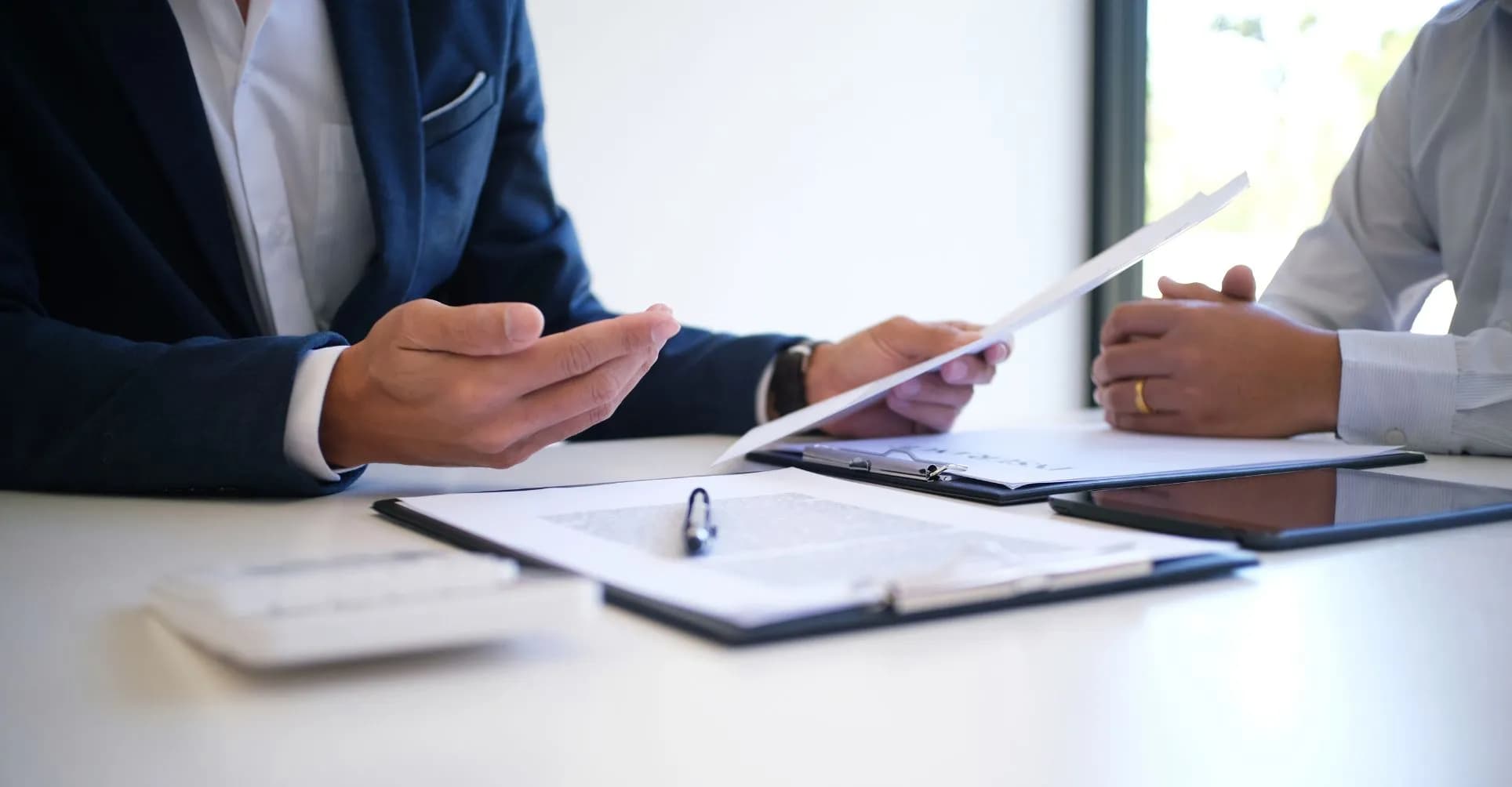 Suzuki_desk_1690352386685