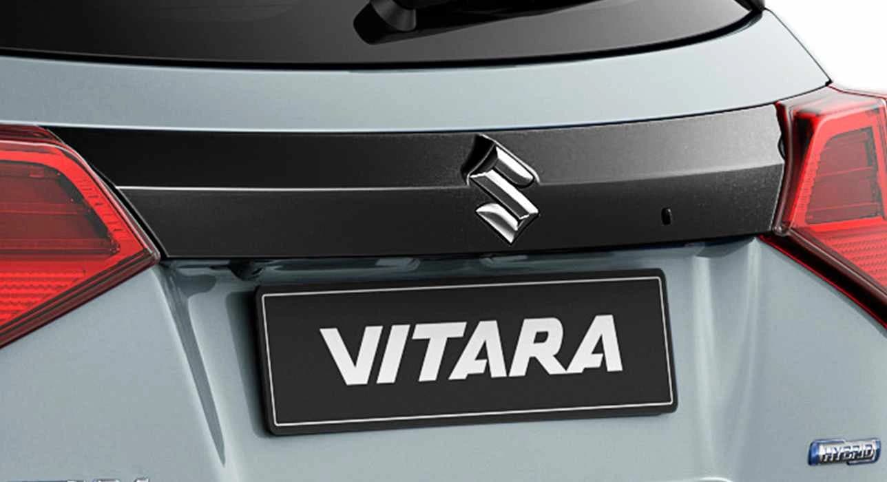 Suzuki Vitara GLX Urban Black csomagtérajtó fekete borítssal