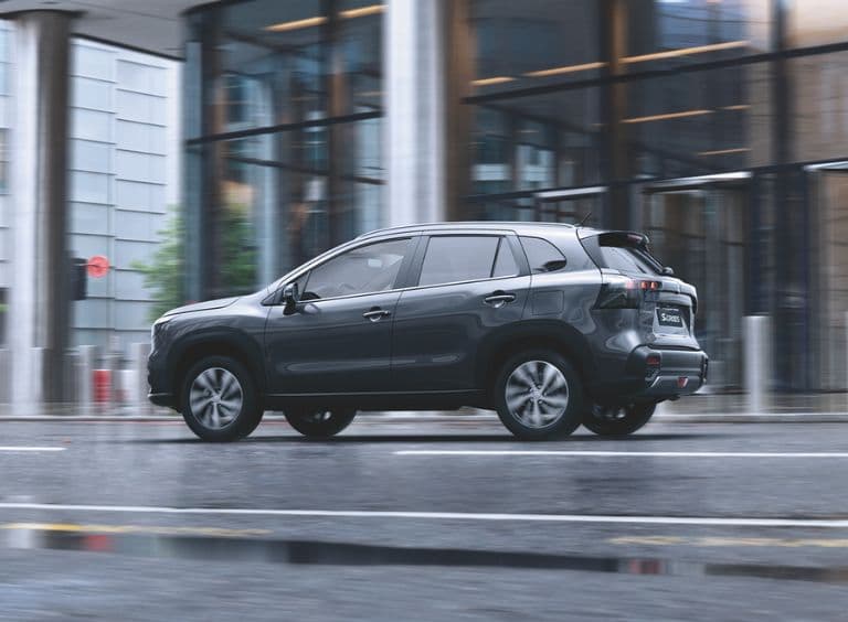 Suzuki_scross_allgrip_mobile_1729085351074
